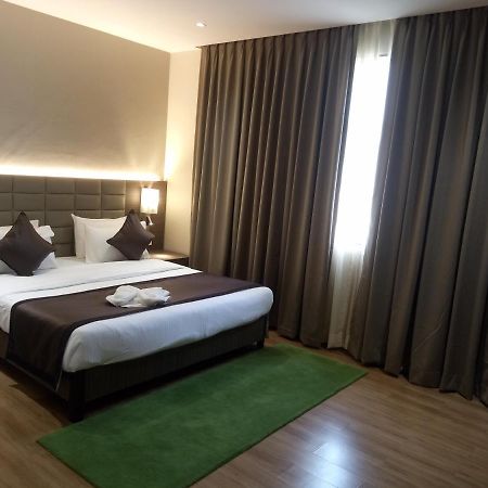 Lynq Aero Hotel Calcutta Eksteriør billede