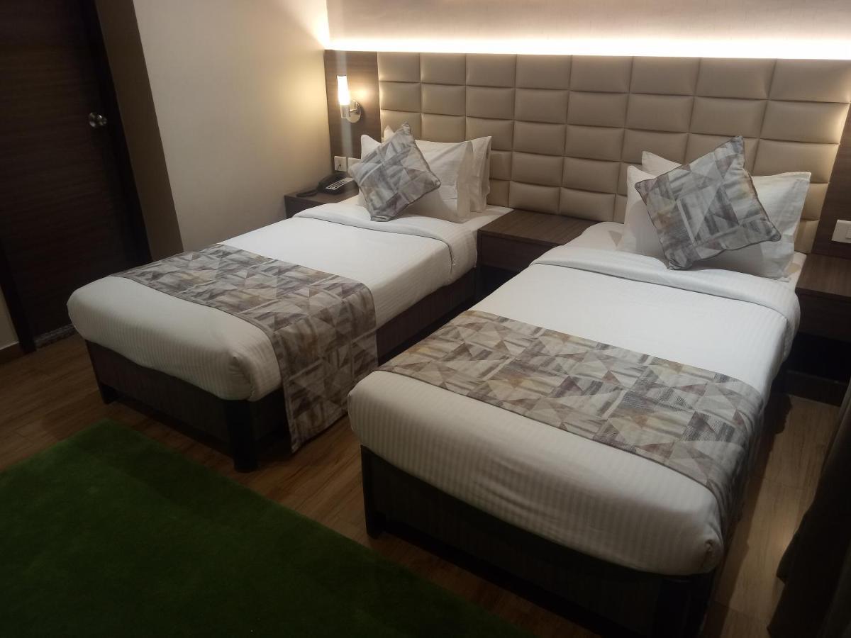 Lynq Aero Hotel Calcutta Eksteriør billede